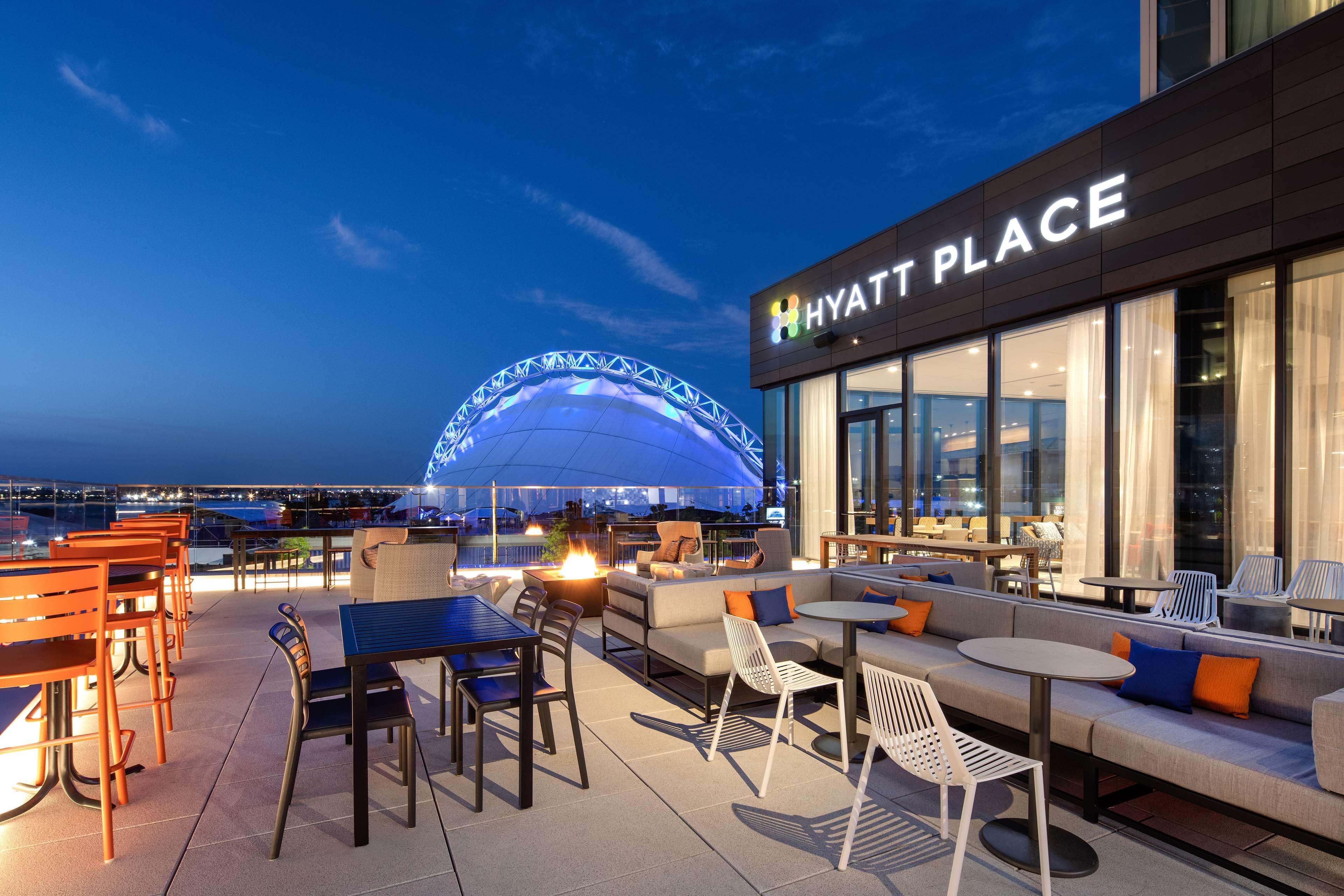 Hyatt Place Boston/Seaport District Exterior photo
