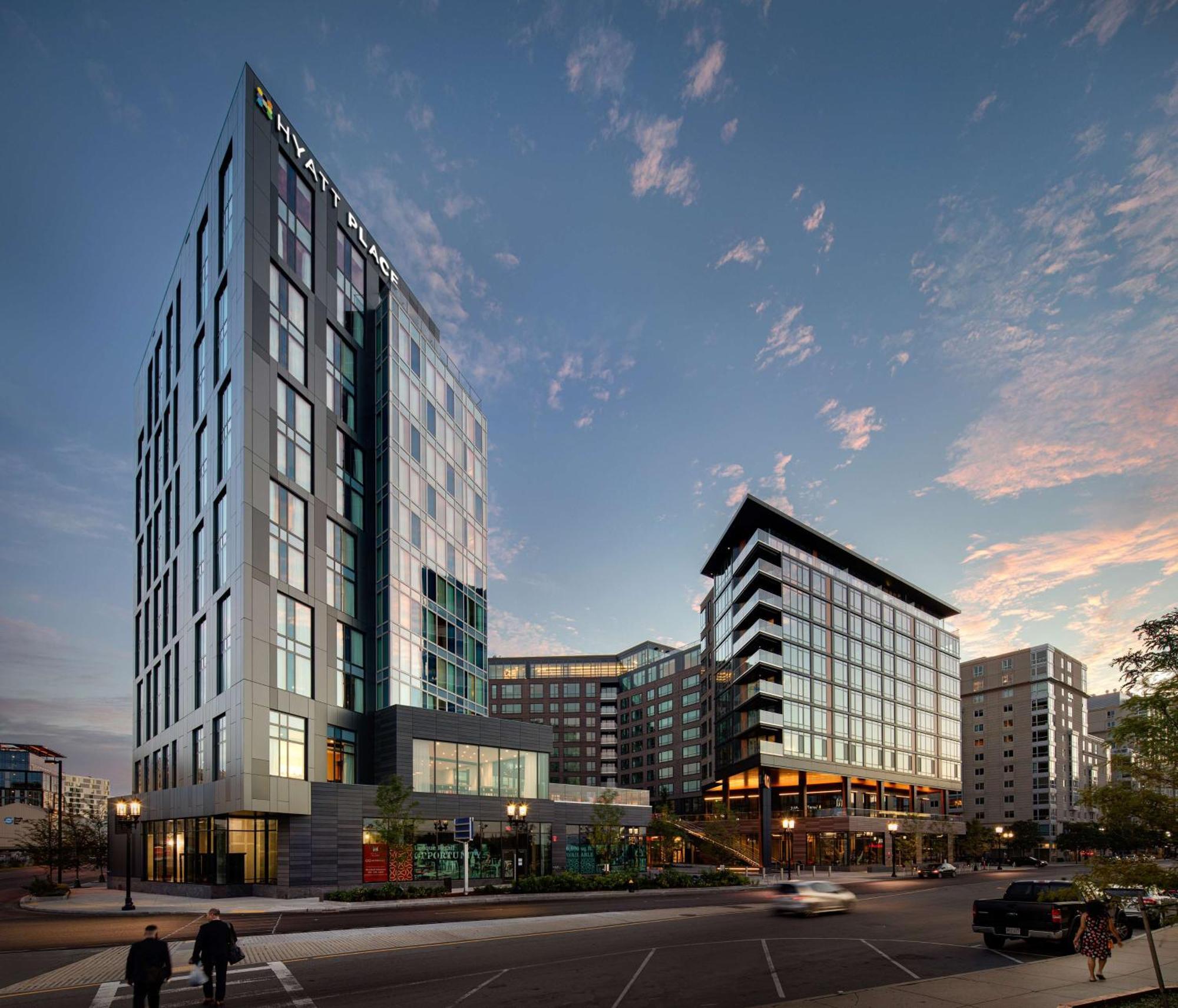Hyatt Place Boston/Seaport District Exterior photo