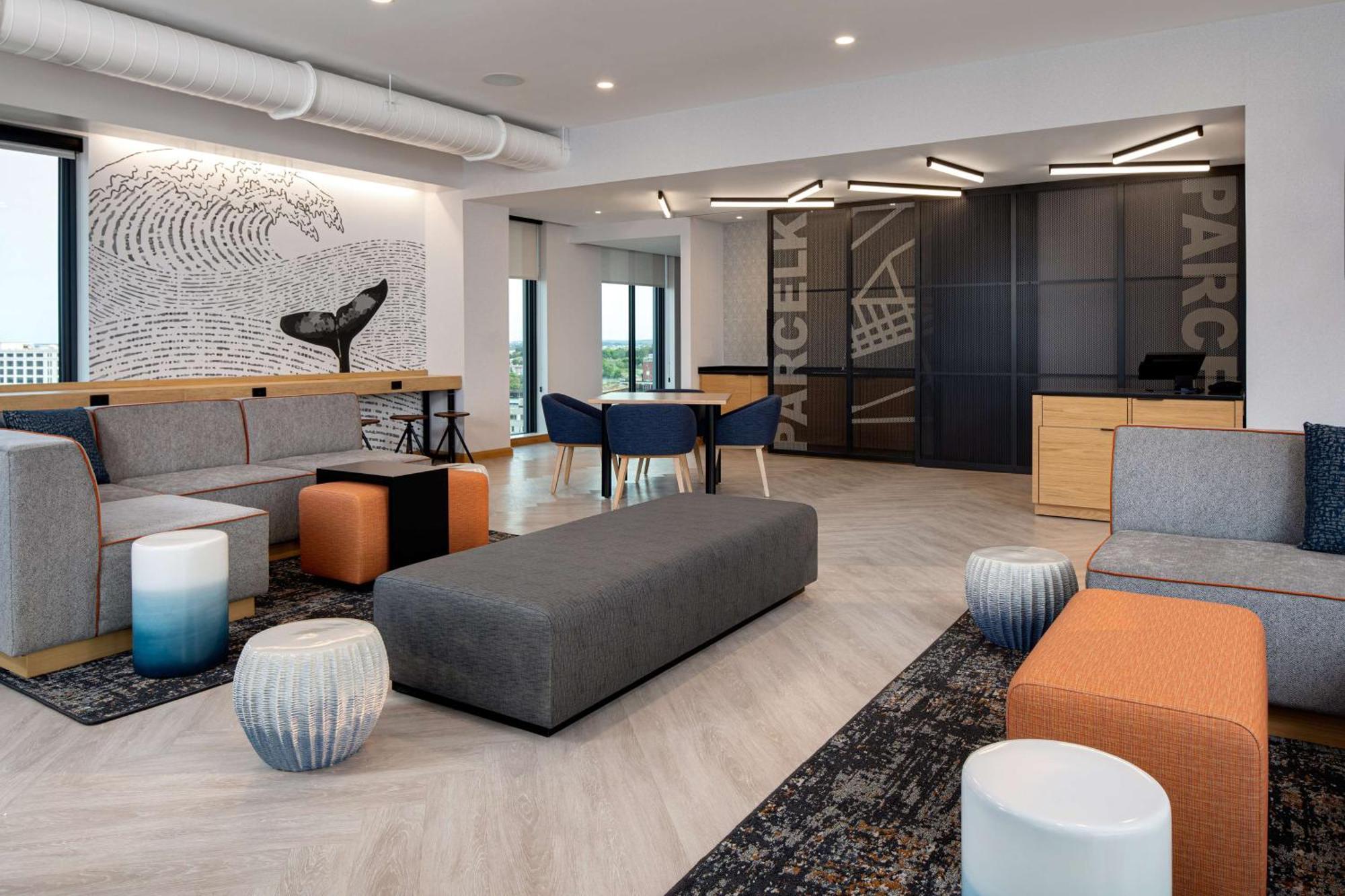 Hyatt Place Boston/Seaport District Exterior photo
